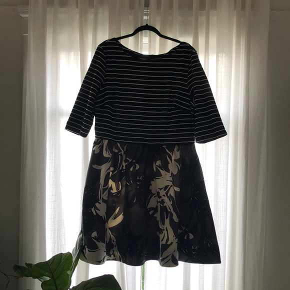 Black and white springy dress - Picture 2 of 4